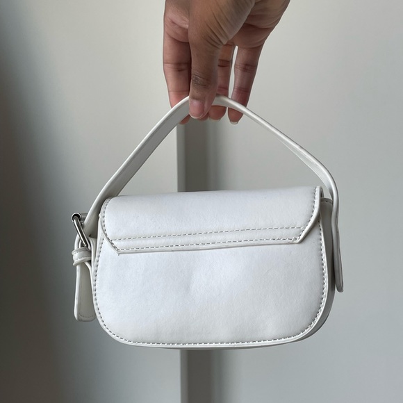 white mini purse. - Picture 2 of 3